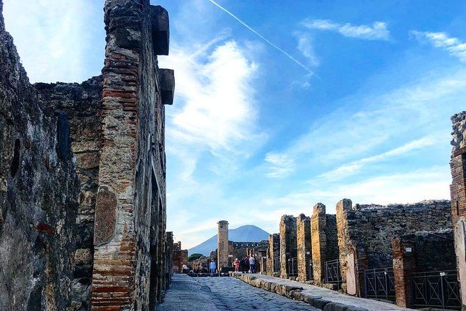 pompeii-and-vesuvius-from-sorrento-small-group-tour
