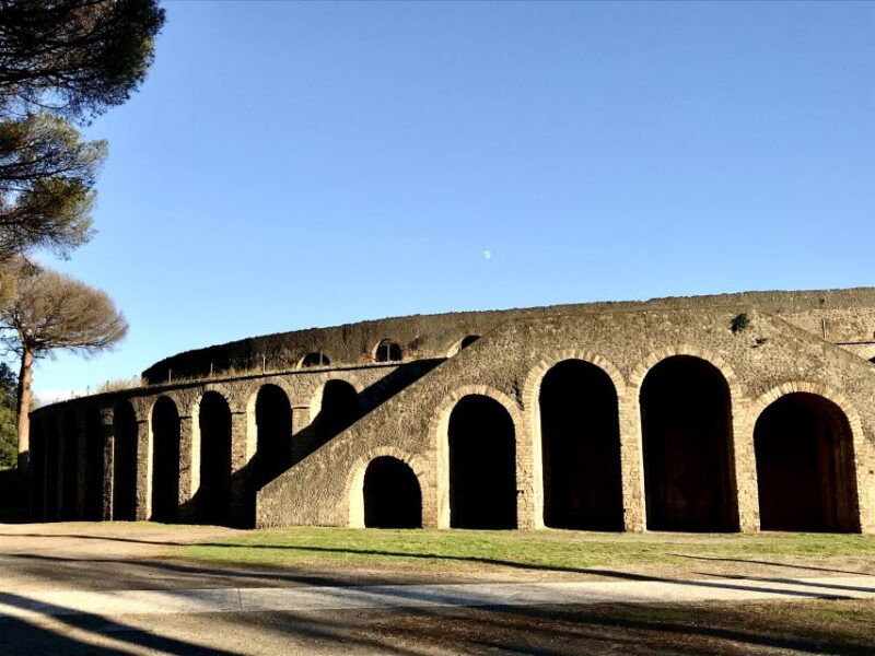 pompeii-exclusive-tour-with-archaeologist-and-entry-tickets