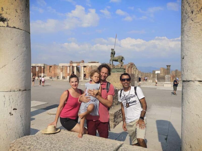 Pompeii: experience with a real archaeologist in a small group - Key Points 