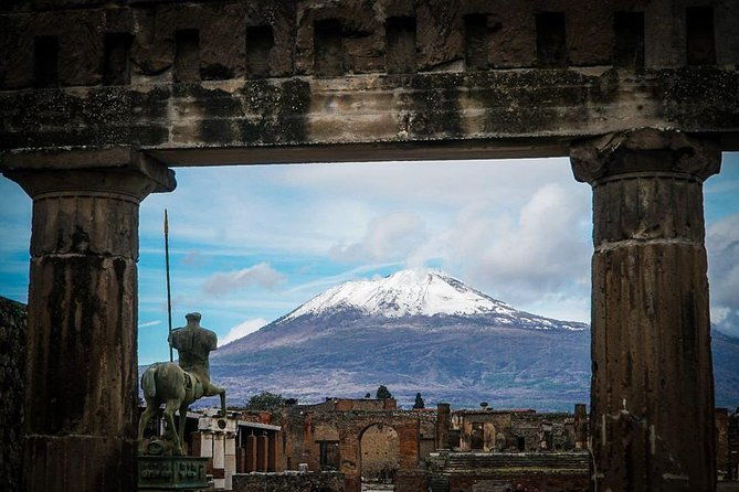 pompeii-express-tour-by-train-from-sorrento