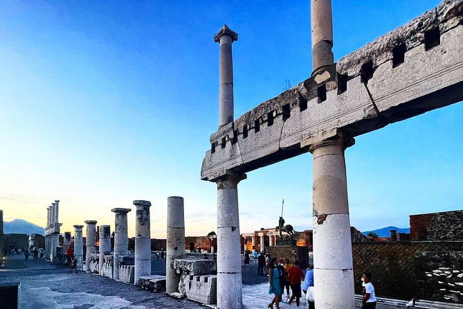 pompeii-from-the-afternoon-to-the-sunset