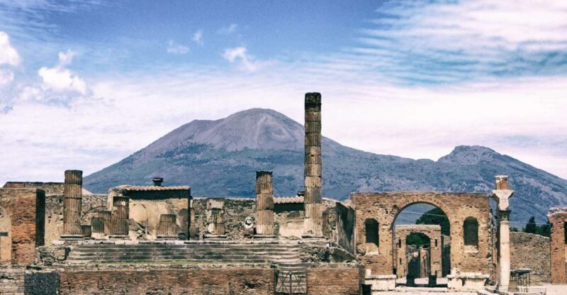 Pompeii: Guided Tour and Lunch - A Deep Dive into the Tour Experience  