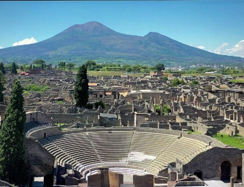 pompeii-guided-tour-in-small-groups-with-an-expert-guide