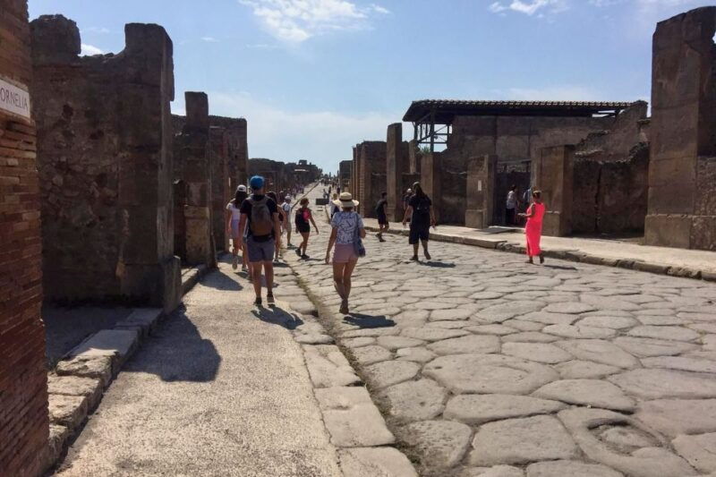 pompeii-guided-walking-tour-with-entrance-ticket