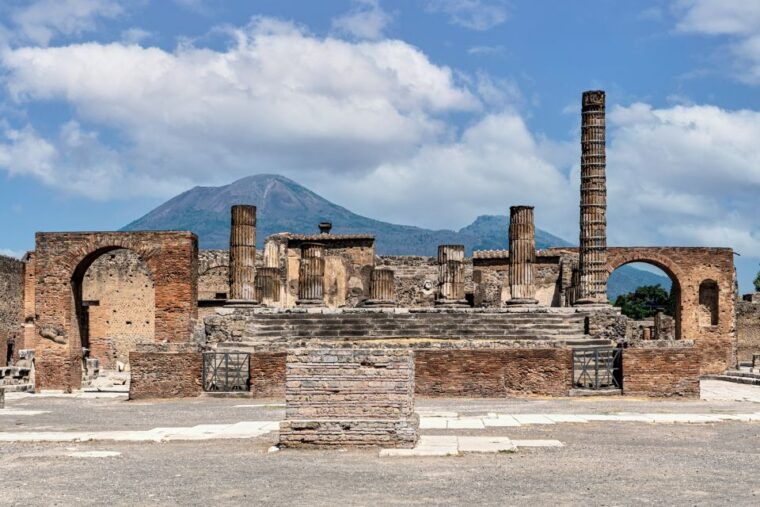 pompeii-guided-walking-tour-with-entrance-ticket