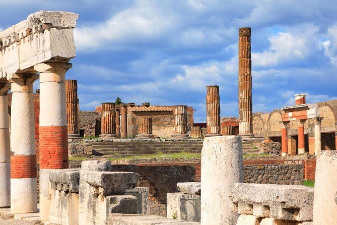 Pompeii Guided Walking Tour with Entry Ticket and Archaeologist - Authentic Experiences from Reviews