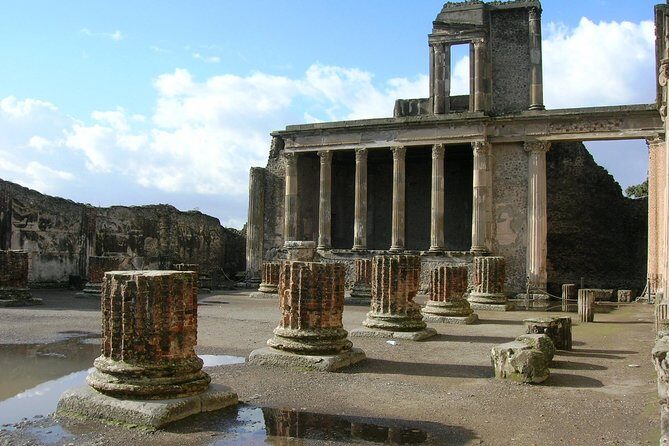Pompeii Guided Walking Tour with Entry Ticket and Archaeologist - FAQs