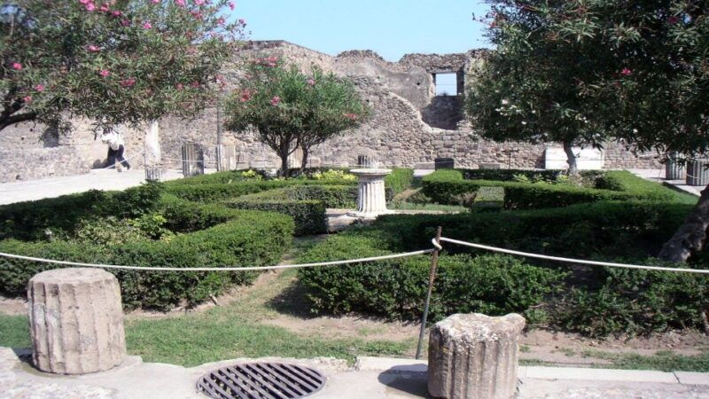 pompeii-half-day-coach-tour-from-sorrento