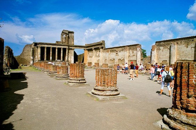 pompeii-herculaneum-day-trip-from-naples-with-lunch
