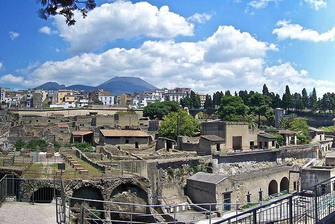 pompeii-herculaneum-day-trip-from-naples-with-lunch
