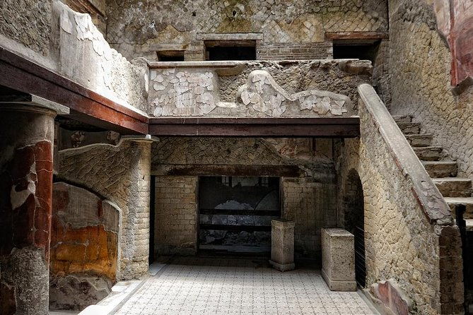 pompeii-herculaneum-private-tour-fast-track-winery-lunch