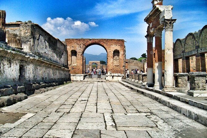 pompeii-mount-vesuvius-tour-with-guided-visit-tickets-lunch