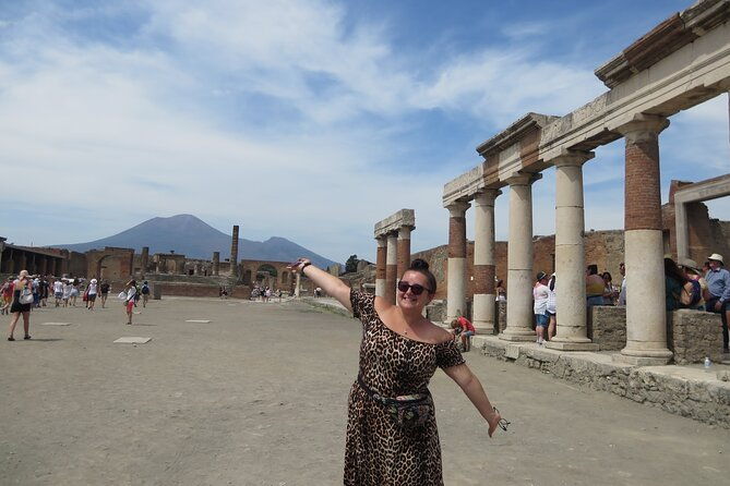 pompeii-positano-amalfi-coast-from-rome-or-naples-semiprivate