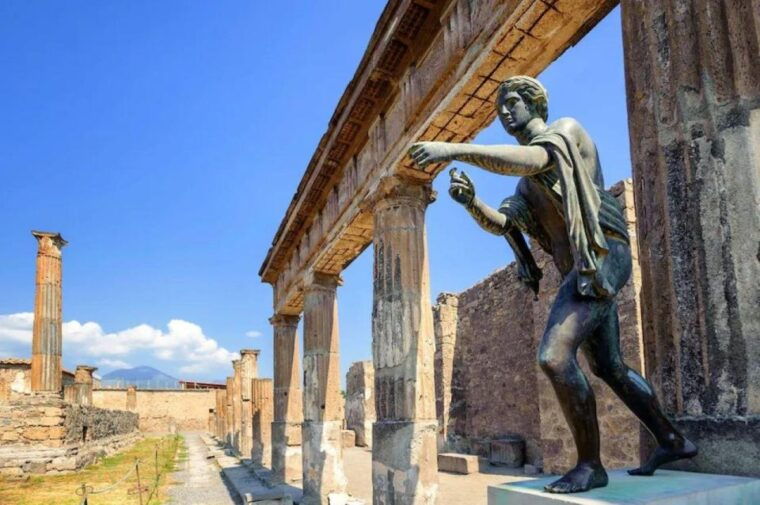 pompeii-private-and-personalized-tour-with-archeologist