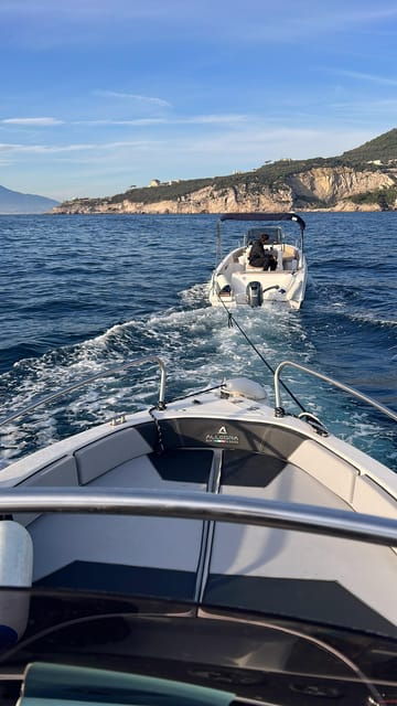 pompeii-private-sunset-cuise-with-prosecco-and-limoncello