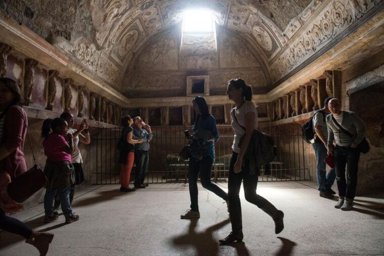 pompeii-private-tour-with-an-archaeologist