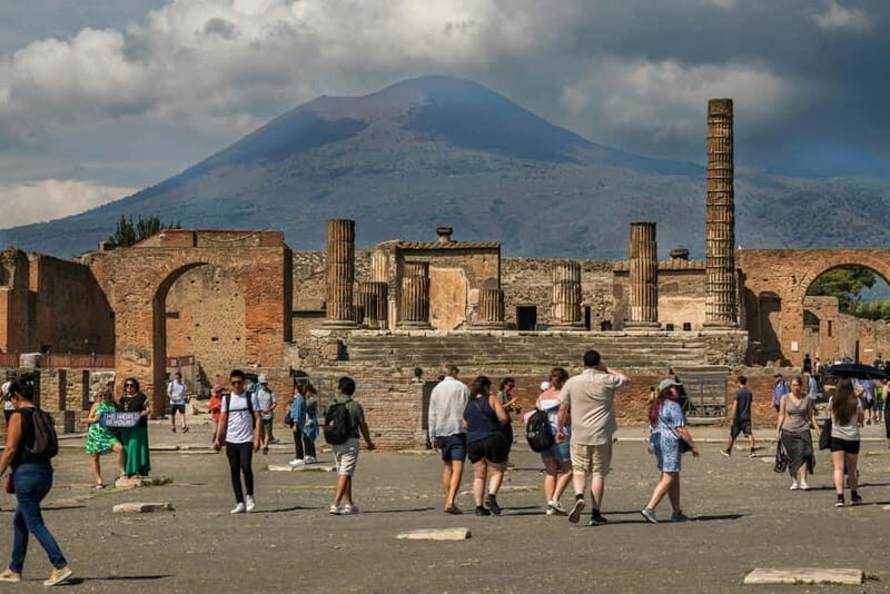 Pompeii: Private Tour with Wine Tasting and Lunch - Key Points