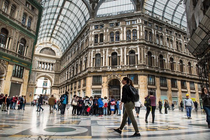 pompeii-ruins-and-the-city-of-naples-with-private-transportation