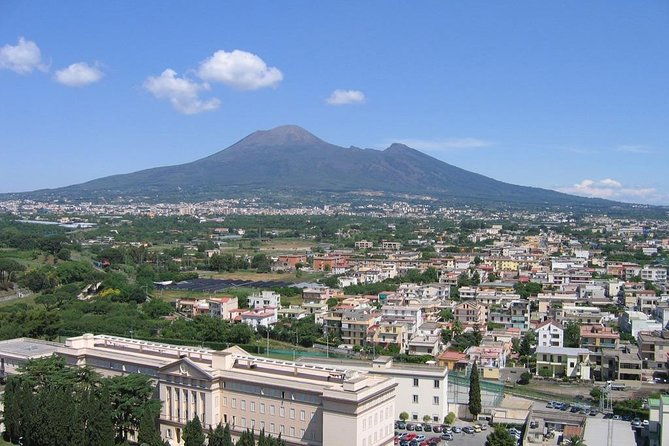 pompeii-ruins-positano-and-sorrento-full-day-tour