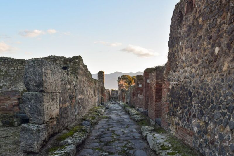 Pompeii: Skip-the-Line Entrance (art) Ticket with AudioGuide - FAQ