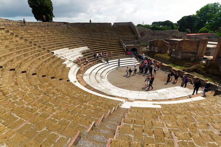 pompeii-skip-the-line-guided-tour-with-expert-archaeologist