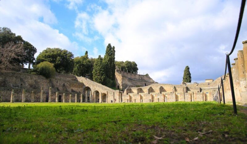 pompeii-skip-the-line-private-tour-for-kids-and-families