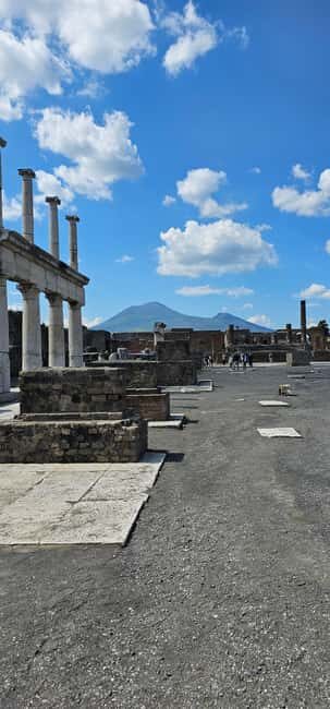 Pompeii, skip-the-line ticket with smartphone audio guide on the app - Who Should Consider This Tour?