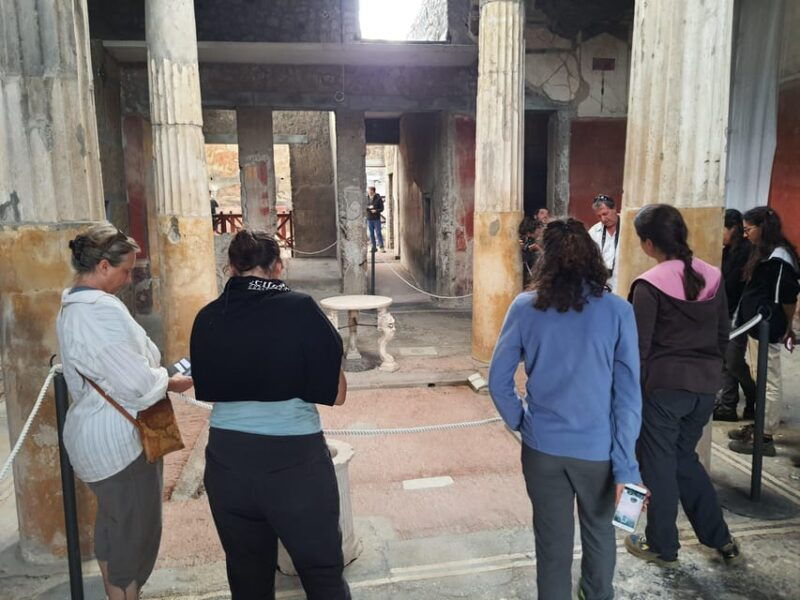 pompeii-skip-the-line-tickets-and-tour-with-archaeologist