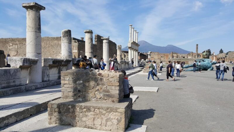 pompeii-skip-the-line-tickets-and-tour-with-archaeologist