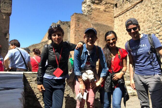 pompeii-small-group-with-an-archaeologist-and-skip-the-line