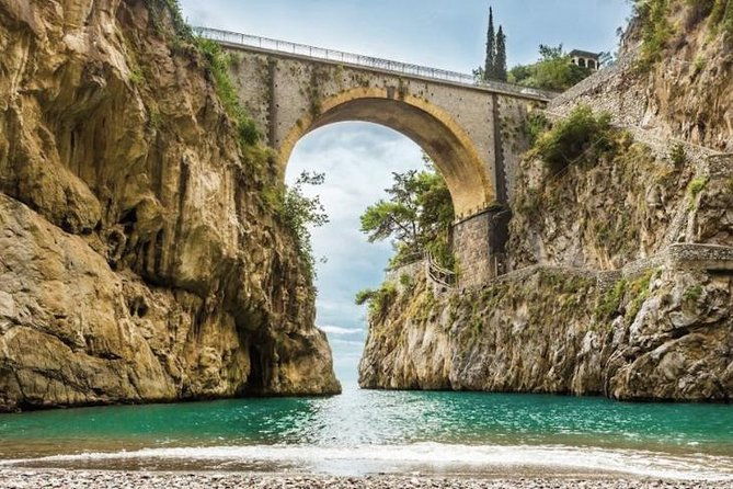 pompeii-sorrento-and-amalfi-coast-driver-only-self-touring-3