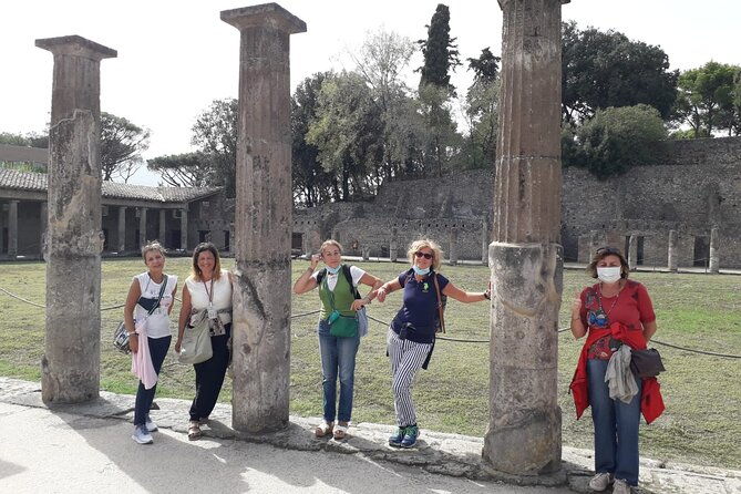 pompeii-the-ancient-city-tourtransfer-2