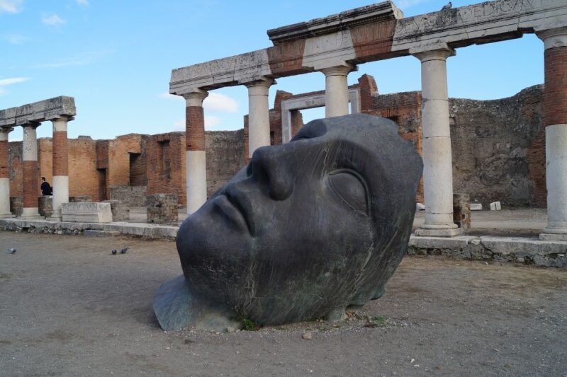 Pompeii Tour & Lunch with Wine Tasting Experience - Transportation & Group Size