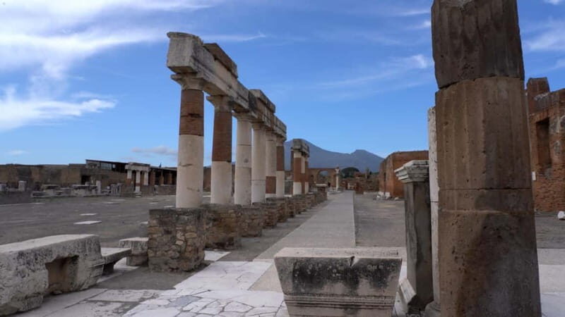 Pompeii: Tour of the Archaeological Excavations and Fresh Pasta Cooking Class - What Sets This Tour Apart?
