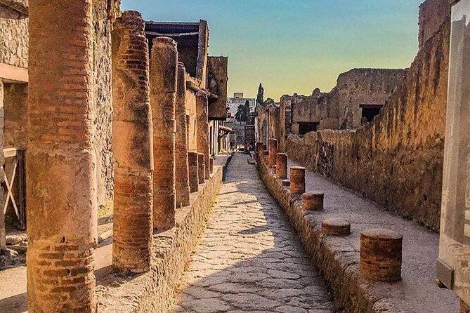 pompeii-tour-with-lunch-and-wine-tasting-from-positano