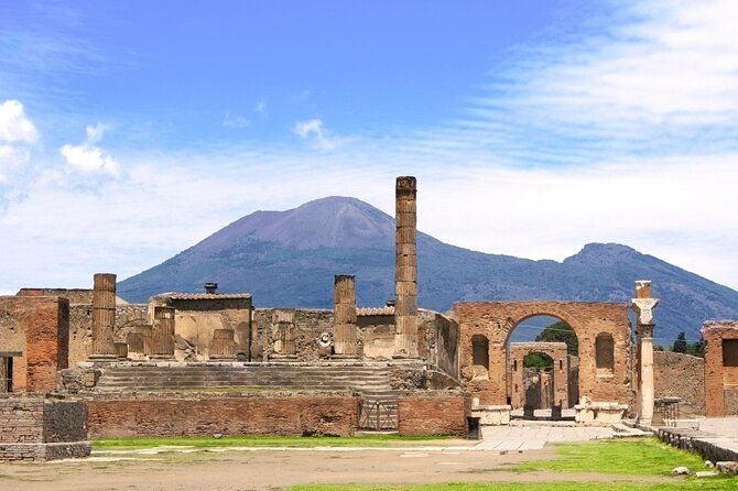 pompeii-tour-with-lunch-and-wine-tasting-from-positano