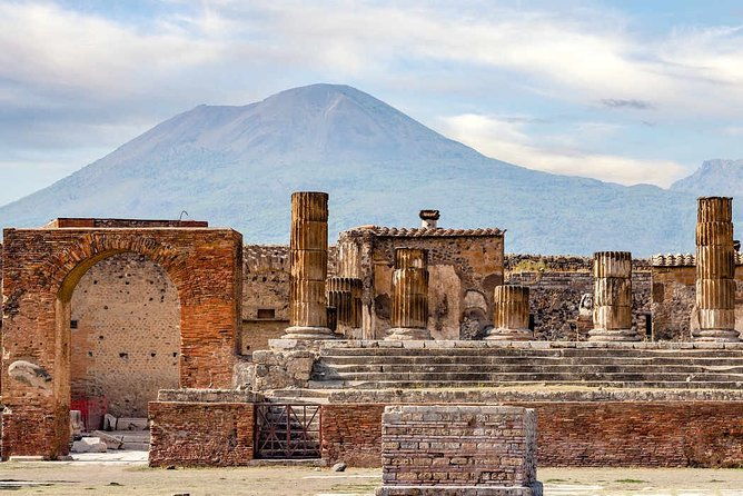 pompeii-vesuvius-wine-tasting