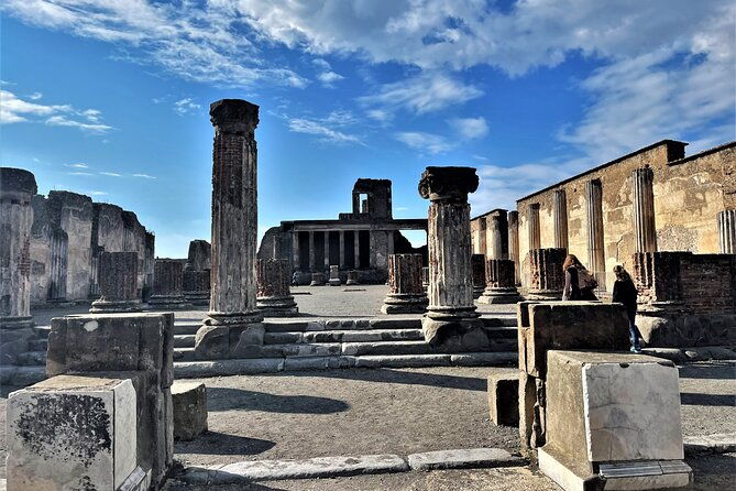 pompeii-vesuvius-with-lunch-wine-tasting-from-amalfi-coast
