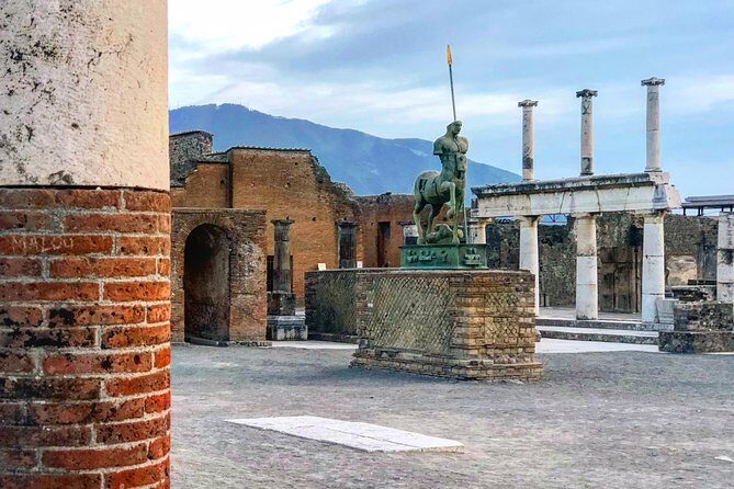 Pompeii & Vesuvius with Lunch & Wine Tasting from Positano - FAQ