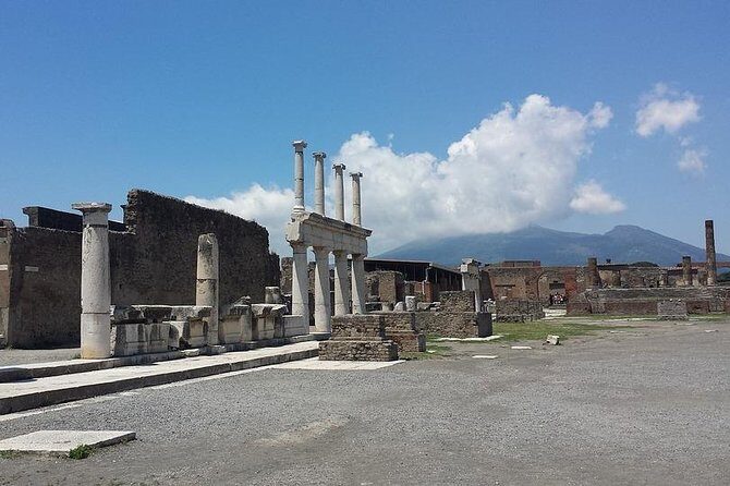 Pompeii Visit at its Most Peaceful Moment - Authentic Experiences from Reviewers