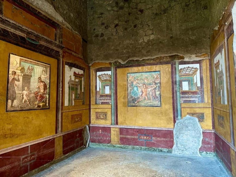 Pompeii: walking tour with an archeological guide - A Detailed Look at the Pompeii Walking Tour