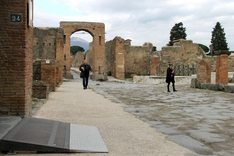 pompeii-wheelchair-accessible-private-tour-2
