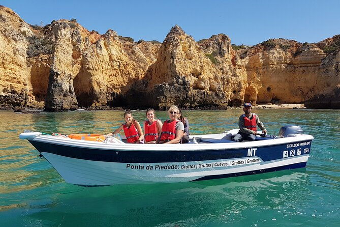 ponta-da-piedade-grotto-tour-in-lagos-algarve