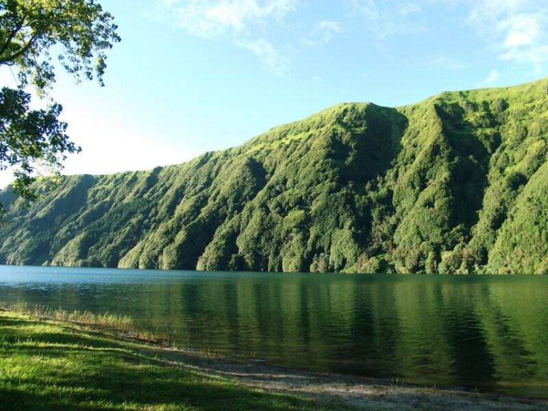 ponta-delgada-half-day-4x4-sete-cidades-trip