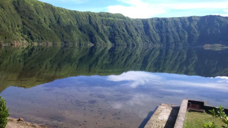 ponta-delgada-half-day-4x4-sete-cidades-trip