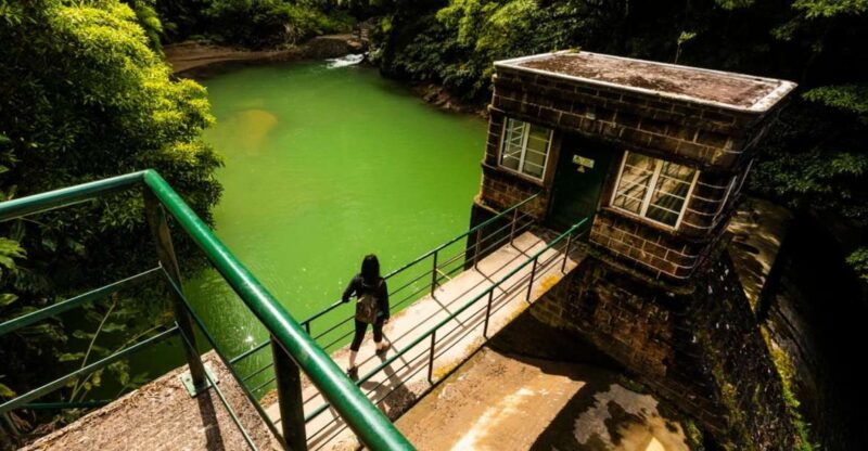 ponta-delgada-hidden-gems-of-sao-miguel-full-day-van-tour