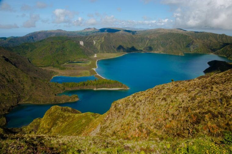 ponta-delgada-private-full-or-half-day-4x4-sao-miguel-tour