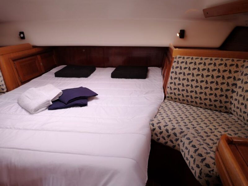 ponta-delgada-private-sailboat-cruise-with-drinks-snacks