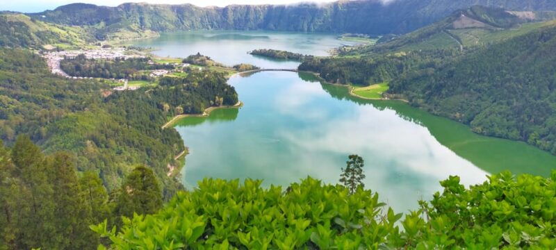 ponta-delgada-sete-cidades-volcano-lakes-shore-excursion