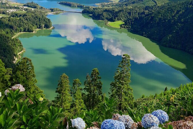 ponta-delgada-seven-cities-furnas-volcano-shore-excursion-tour